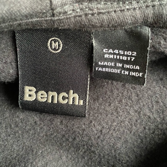 Bench • Pullover Sweatshirt • Sz M - Picture 3 of 4